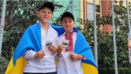Луцькі діти продавали черешню і опинилися в Туреччині: до чого тут Байрактар (фото)
