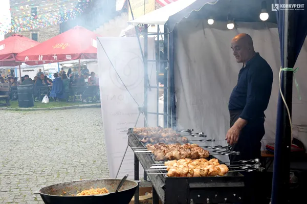 День 1: Чим частувалися та як розважалися містяни на Lutsk Food Fest (фото)