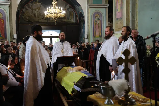 На Волині попрощалися з Героєм Віктором Бондаруком (фото)