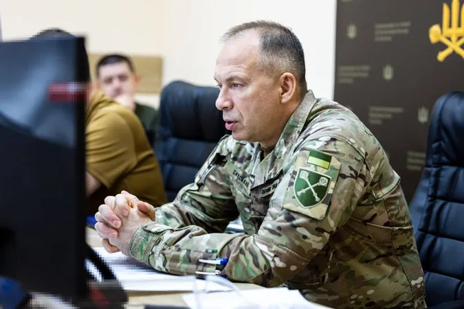Ворог наступає, тому ми повинні посилювати мобілізацію, –​​​​​​​ Сирський