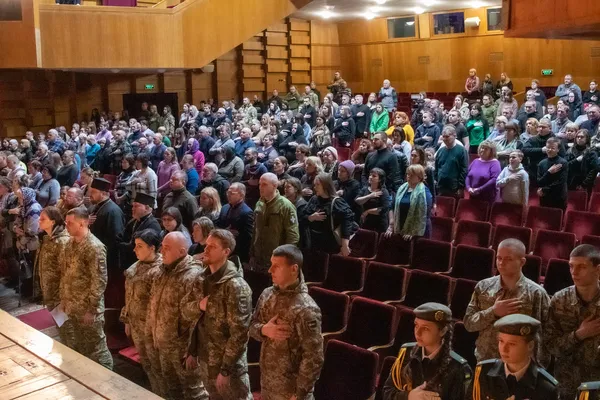 Родинам загиблих воїнів 14 ОМБр вручили пам'ятні відзнаки (фото)