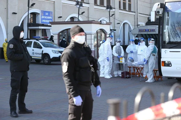 Із Польщі за сьогодні приїхали понад дві тисячі українців, – МЗС (фото)