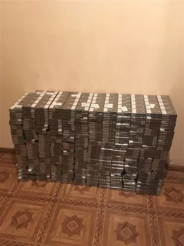 Волинянин ніс через кордон контрабандні сигарети (фото)