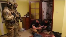 Діяли у 6 областях: силовики «накрили» міжрегіональний наркосиндикат (фото, відео)