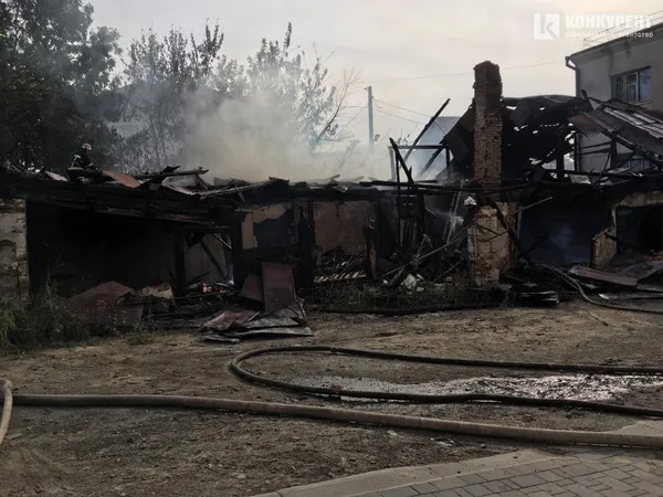 У Луцьку ліквідували пожежу біля міськради (фото)
