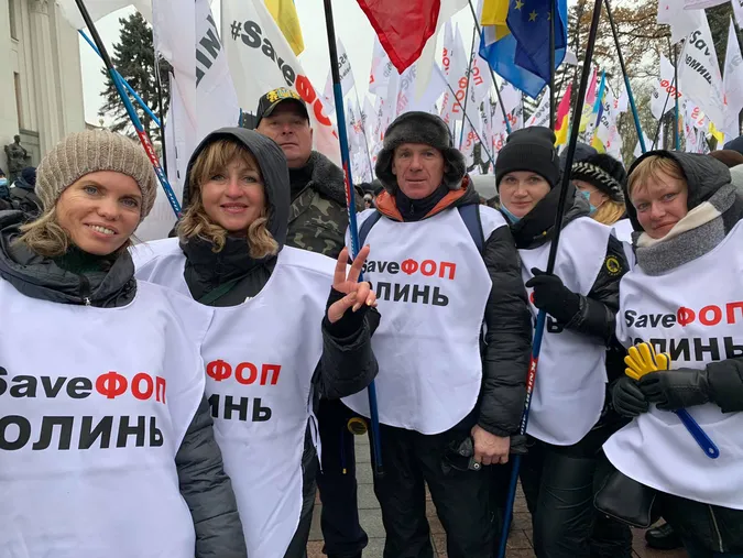 Підприємці у Києві намагаються взяти штурмом Верховну Раду (фото, відео)