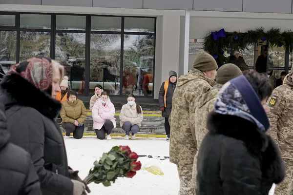 Загинув на Куп'янському напрямку: на Волині попрощалися з Романом Люлькою (фото)