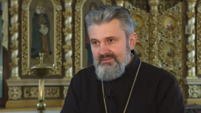 У Києві жорстоко побили Митрополита Кримського Климента, який служить в ЗСУ (фото)