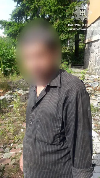 Хотіли винести ванну з готелю: в Ужгороді затримали горе-крадіїв