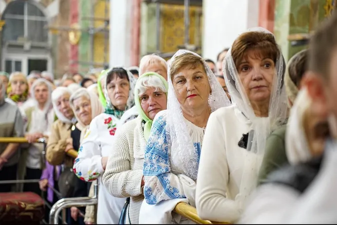 Епіфаній вручив Михаїлу орден Святителя Миколая Чудотворця (фото)