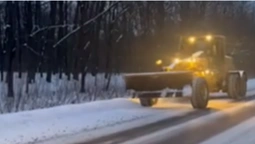 Волинь замело – дороги чистять вдень і вночі (відео)