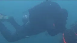 Британські дайвери знайшли у морі російський пристрій стеження (фото)