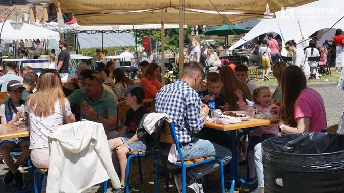 Яким був другий день фестивалю їжі в Луцьку (фото)