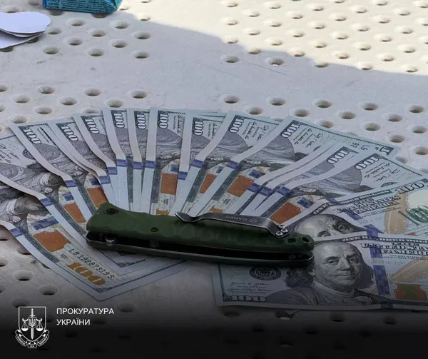 Мутили схеми на ухиленні від мобілізації: посадовця ТЦК та СП і ексвійськового підозрюють у хабарництві