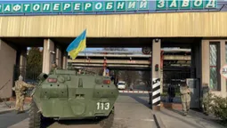 На Кременчуцькому НПЗ проходять обшуки (фото)