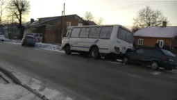 У Володимирі сталася ДТП за участю двох легковиків та автобуса (фото)
