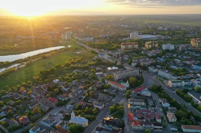 Сонячно і прохолодно: погода в Луцьку на п'ятницю, 8 березня