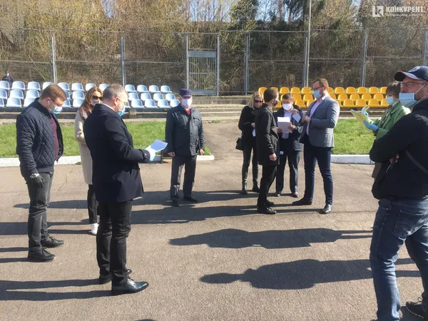 Депутати Луцькради збираються на сесію під відкритим небом (фото)