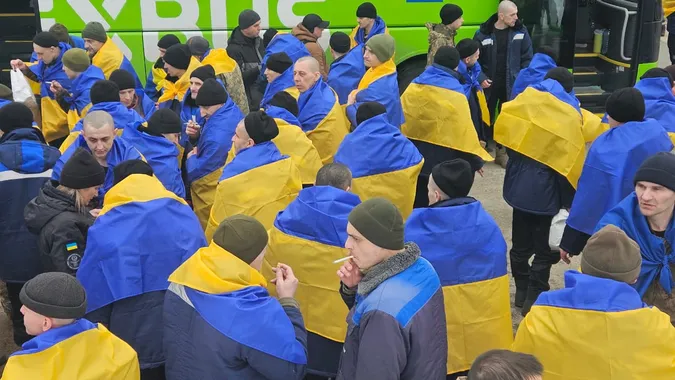 Наші вдома: відбувся новий обмін військовополоненими
