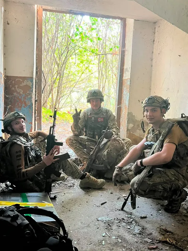 Татуювання стало позивним: 24-річний лучанин «Чіп» піхотинцем пройшов Авдіївку та Мар’їнку і став оператором БпЛА