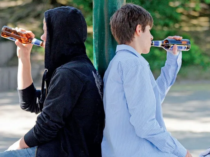 У Луцьку підліток напився до втрати свідомості
