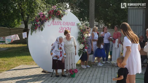 З танцями та музикою: як у Липлянах, Рокинях та Прилуцькому святкували День села (фото)