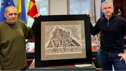 Луцький художник подарував місту понад 100 своїх робіт (фото)