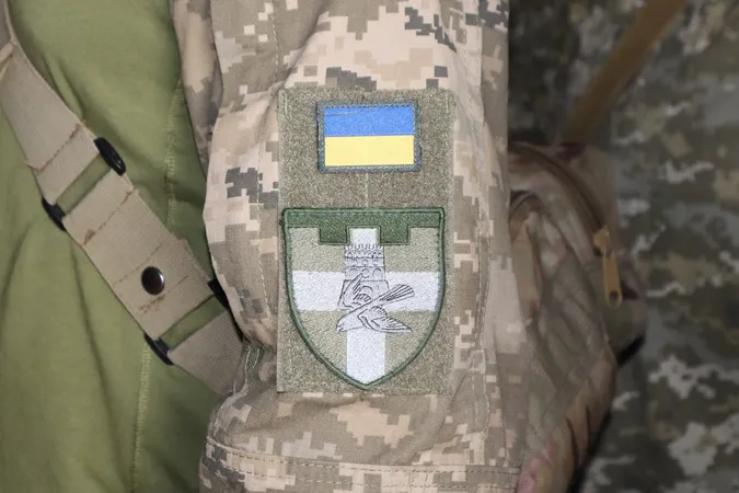 Комбриг волинської ТрО вручив бійцям і бійчиням нагороди (фото)