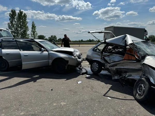 На Волині – жахлива аварія: є загибла та п'ятеро постраждалих (фото, відео)