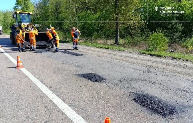 На Волині «латають» дороги державного значення (фото)