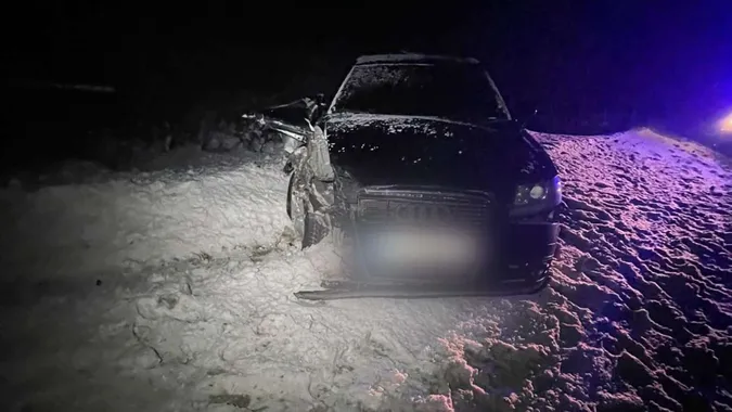 «Випив після аварії»: на Волині водій легковика врізався у вантажівку