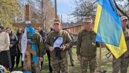 На Волині попрощалися із молодим воїном Артемом Сидоруком (фото)