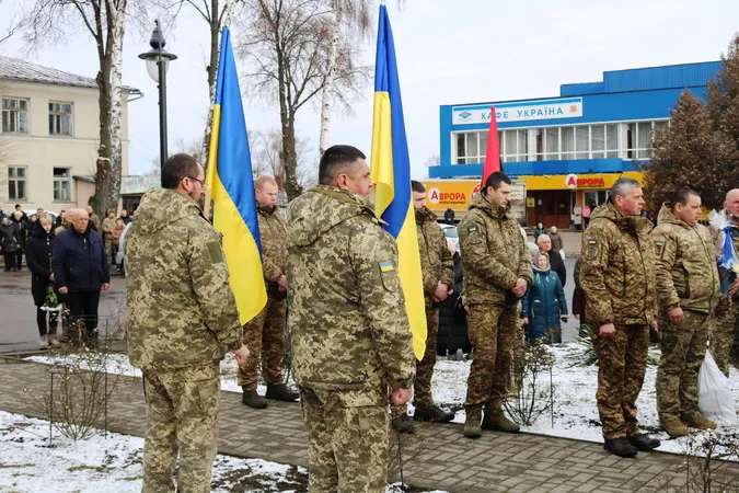 На Волині попрощалися із молодим воїном Ігорем Доманським (фото)