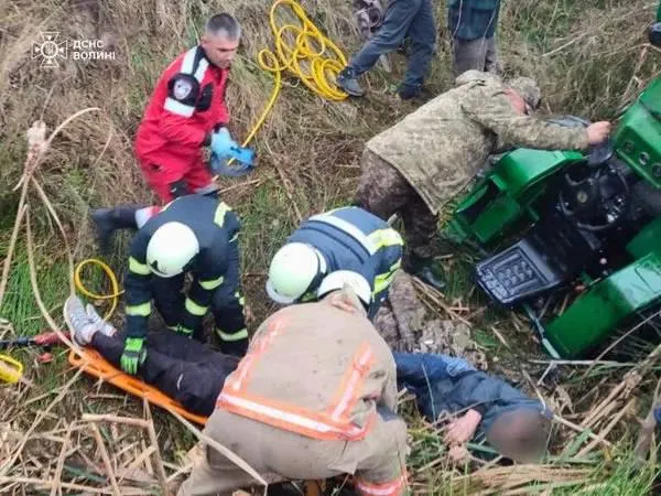 24-річний хлопець у важкому стані: деталі аварії на Камінь-Каширщині (фото)
