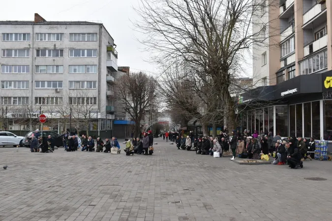 У Луцьку попрощалися із загиблим на Курщині Романом Басюком (фото)