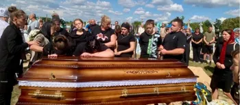 Три роки чекали на повернення: на Волині попрощалися з воїном Миколою Фоміним (фото)