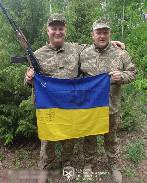 Брати і побратими: в артилерійській бригаді служать «Хома» і «Хом» (фото)