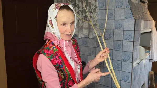Як на Волині випікають та прикрашають коровай за старовинними обрядами (відео)
