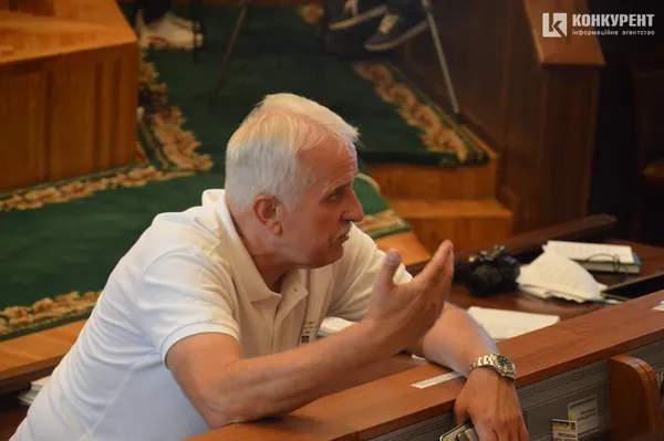 Як обирали нову голову Волиньради та хто потрапив «під роздачу» Кварцяного
