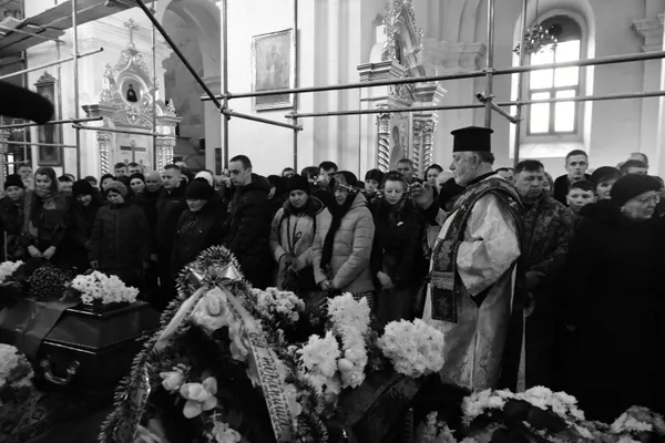 У Луцьку провели в останню дорогу Героїв – Романа Наумика та Сергія Федіна (фото, відео)