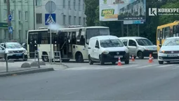 У Луцьку на Ковельській зіткнулися маршрутка та легковик (фото)
