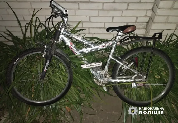 Свиснув два ровера: крадій з Нововолинська може сісти надовго (фото)