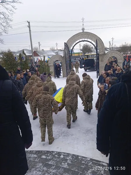На Волині попрощалися з Героєм Юрієм Зінчуком (фото)