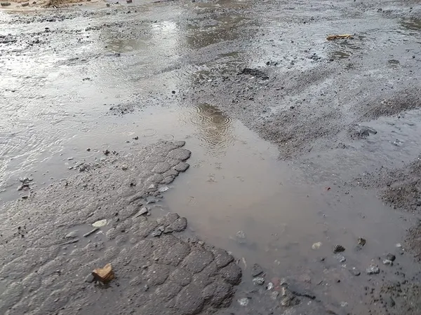 «Ями на ямі», або як виглядає вулиця у Луцьку