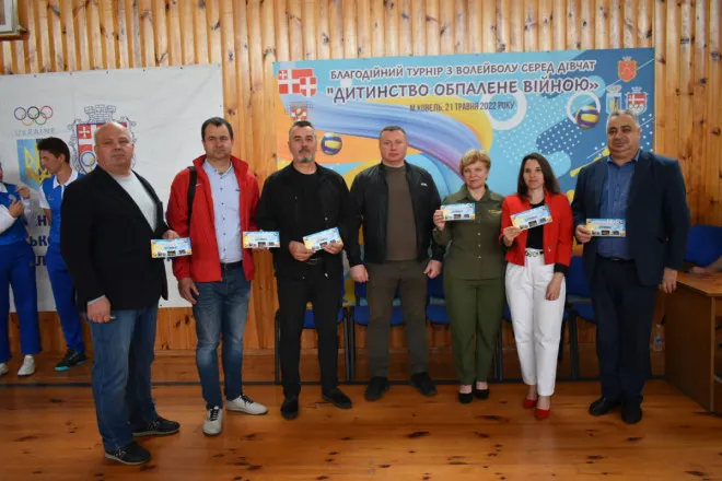 На Волині відбувся благодійний волейбольний турнір серед дівчат (фото, відео)