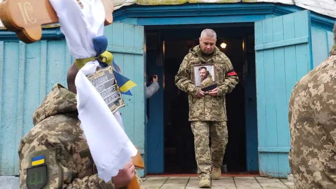 На Волині провели в останню земну дорогу Героя Юрія Віценюка (фото)