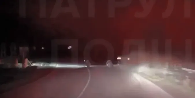 У Луцьку 17-річний хлопець на BMW втікав від патрульних і влетів у дерево (відео)