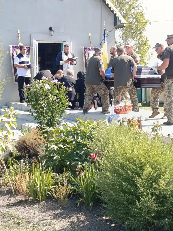 Півтора року вважався зниклим безвісти: на Волині попрощалися з Миколою Пеприком (фото)