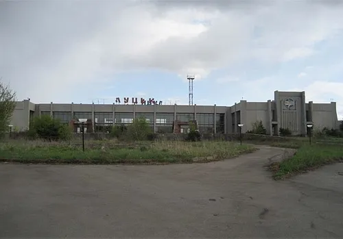 У Луцькраді подумають, що робити з акціями на «Луцьке авіапідприємство»