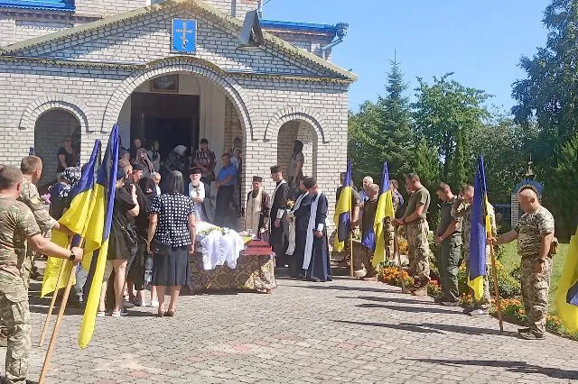 На Волині попрощалися із захисником Віталієм Горліковським